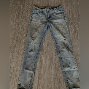 Light ripped jeans loose skinny size 28 ankle length